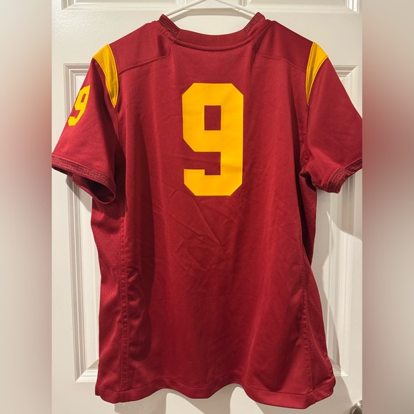 Nike Authentic Red Team Jersey - Picture 5 of 5